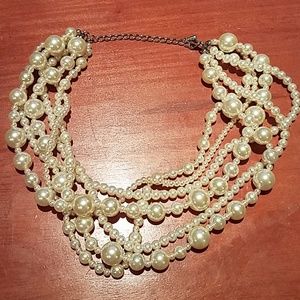 Fake pearl necklace different size pearls